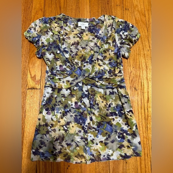 LOFT Tops - Ann Taylor LOFT Empire Floral Y2K  Blouse  Top Size M